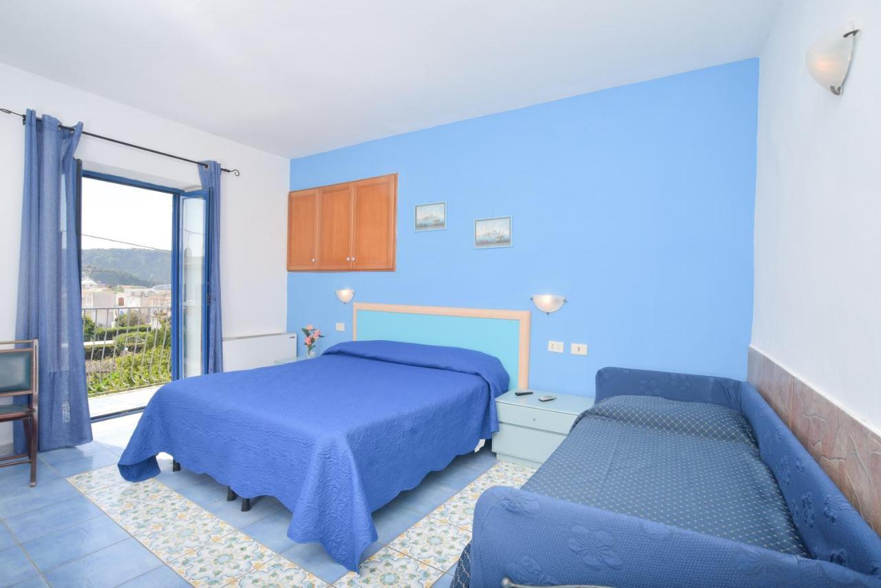 Hotel Celeste Procida Exterior foto