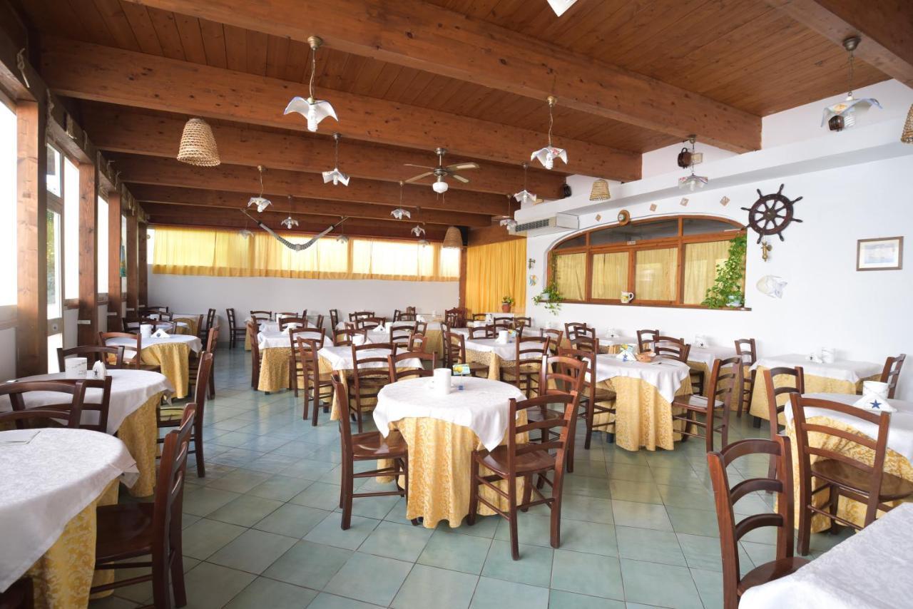 Hotel Celeste Procida Exterior foto